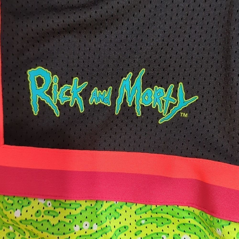 PUMA x RICK AND MORTY Men's Basketball Shorts M - Picture 3 of 8